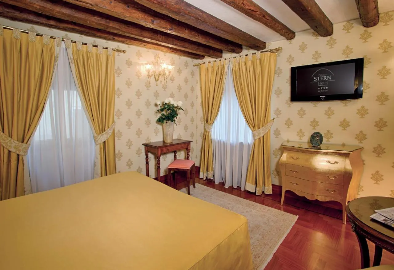 Hotel Palazzo Stern Venice 4*,